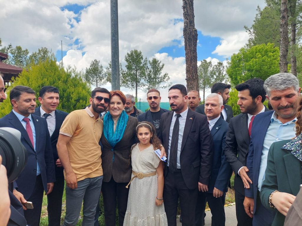 Dügeri Aşireti Genç önderi çiftçi iş insanı iyi Parti Milletvekili Adayı Yıldırım Genel Başkanı karşılama