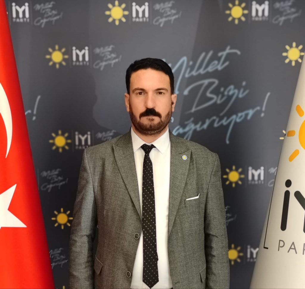 Dügeri AŞİRETi kanaat önderi siyasetçi çiftçi İYİ Parti Vekil Adayı Mehmet Yıldırım 1 Mayıs işçi Bayramı Dolayısıyla mesaj