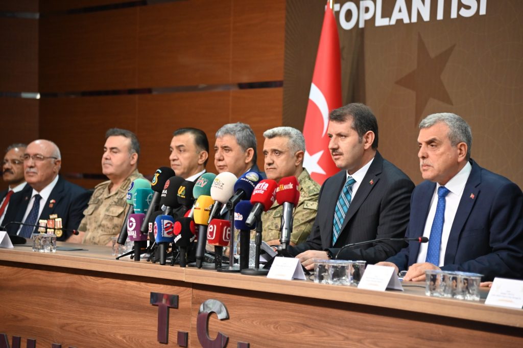 Vali Salih Ayhan 15 Temmuz Şehitleri Anma Mesajı