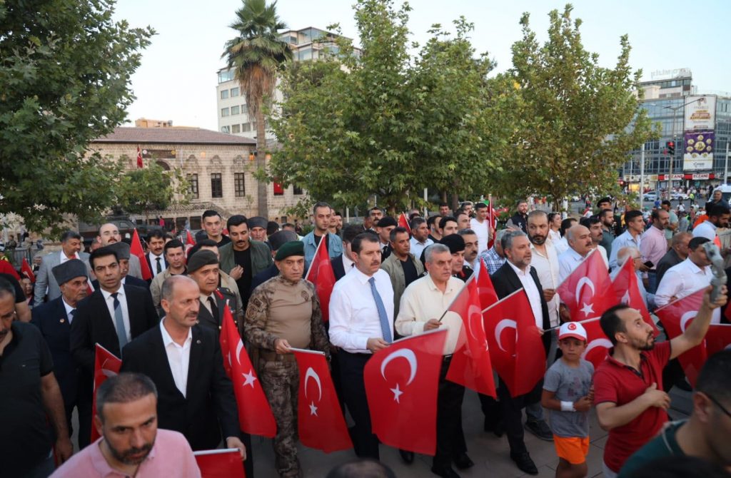 BAŞKAN BEYAZGÜL “HALKIMIZ VATANINA BAYRAĞINA VE CUMHURBAŞKANINA SAHİP ÇIKMIŞTIR”