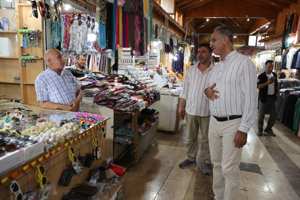 Başkan Mehmet Kuş ve Meclis Üyeleri Esnafla Buluştu