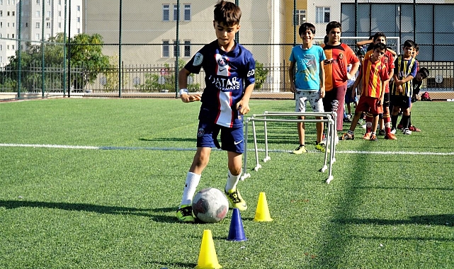 Seyrantepe ‘de çocuklar zamanını sporla değerlendiriyor