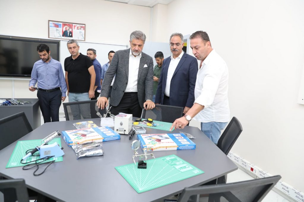 Milletvekili Önen: Dünya Teknolojisi Eyyübiye’ye Getirilmiş