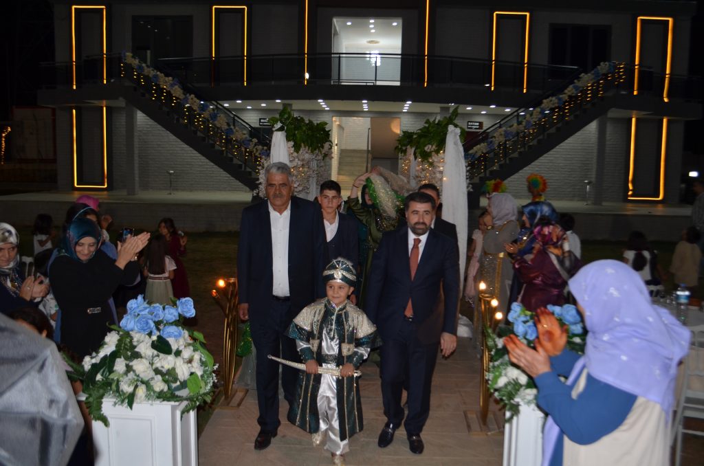 Kirli Ailesi”nin Görkemli Sünnet Düğünü