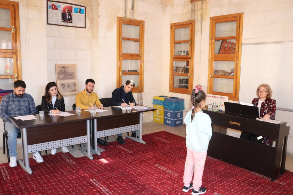 BÜYÜKŞEHİR BELEDİYESİ ÇOCUK VE GENÇLİK KONSERVATUVARI BAŞVURULARI BAŞLADI