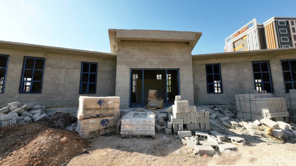 KARAKÖPRÜ’DE GENÇLER İÇİN YENİ DERS ÇALIŞMA ALANLARI KAZANDIRILIYOR