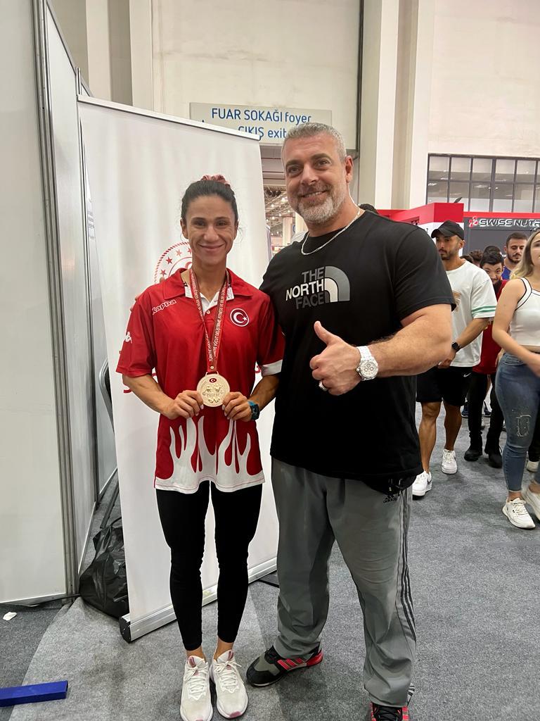 Urfalı Sporcu Fıtness Türkiye Şampiyonu Oldu