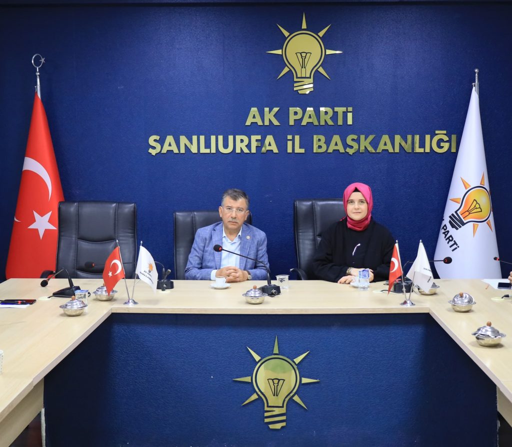 Şanlıurfa Milletvekili Cevheri Kadın Kolları Teşkilatını Tebrik Etti