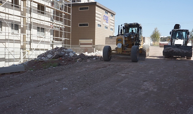 Hızla Büyüyen Karaköprü’ye Yeni Yollar Kazandırılıyor