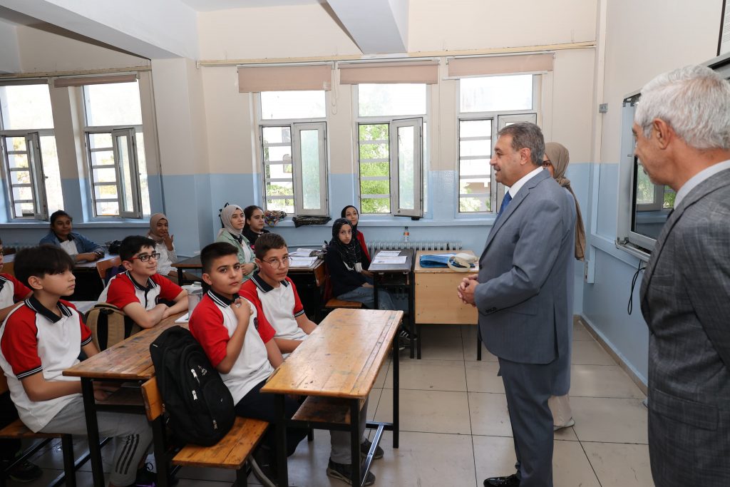 VALİ ŞILDAK “GENÇ NÜFUSUMUZU İYİ DEĞERLENDİRMELİYİZ