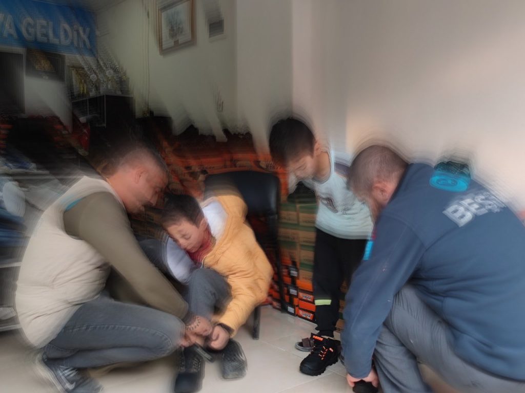 Beşir Derneğinden 2300 Çocuğu ısıtan Yardım