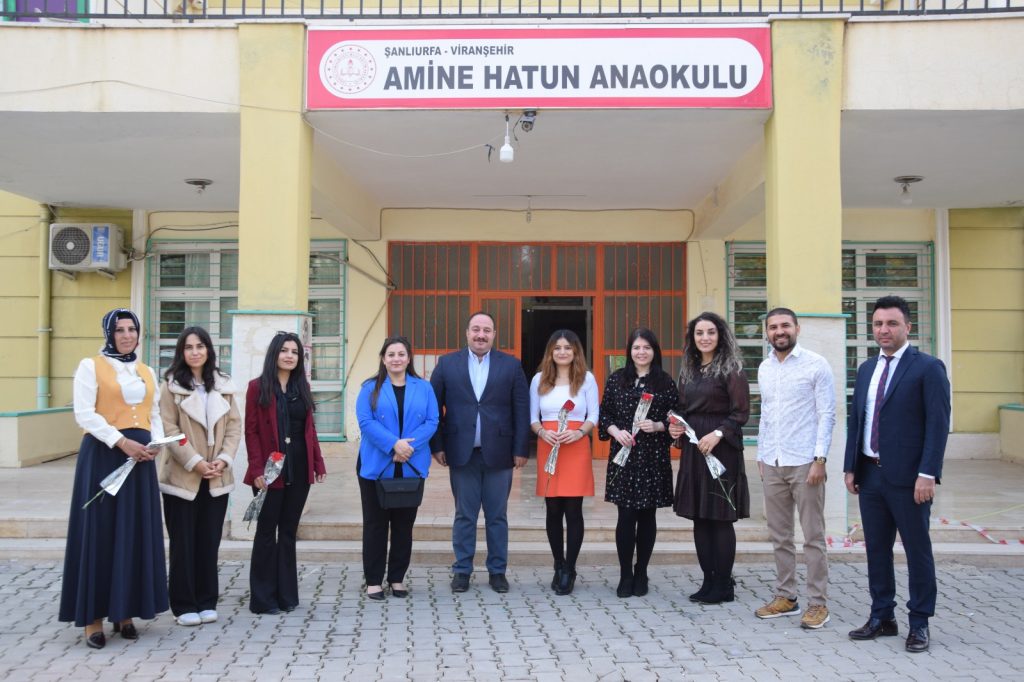 BAŞKAN EKİNCİ ÖĞRETMENLER GÜNÜ’NÜ KUTLADI