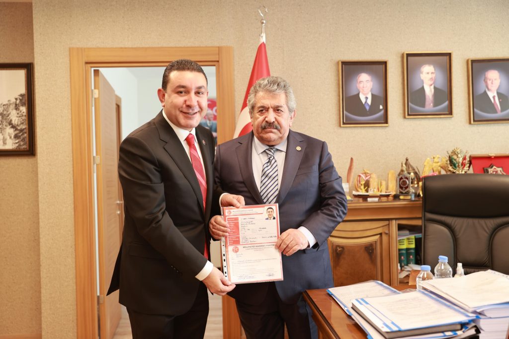 BAŞKAN ÖZYAVUZ ADAYLIK BAŞVURUSUNU MHP GENEL MERKEZİNDE YAPTI