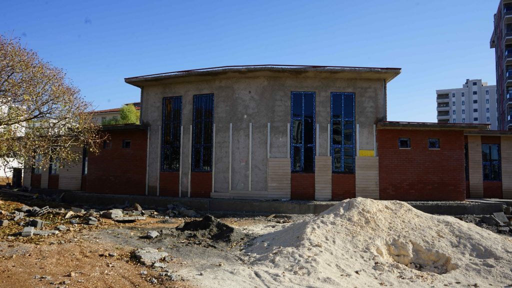 KARAKÖPRÜ’DE GENÇLER İÇİN YENİ YATIRIMLAR YÜKSELİYOR