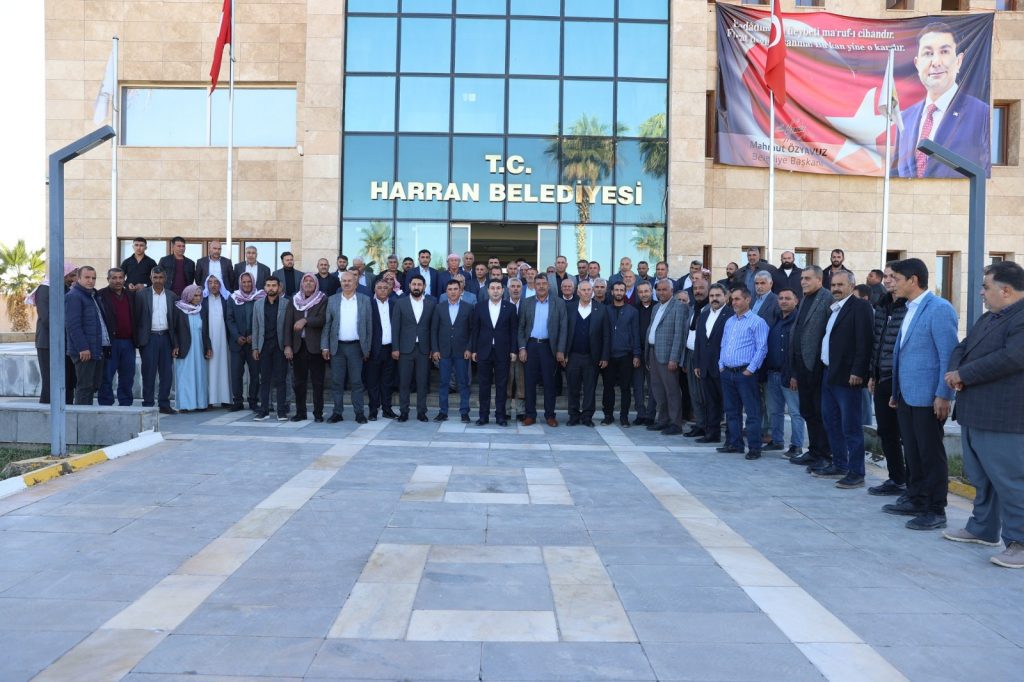 BAŞARILI İŞLERE İMZA ATAN BAŞKAN ÖZYAVUZ’A DESTEKLER ÇIĞ GİBİ BÜYÜYOR