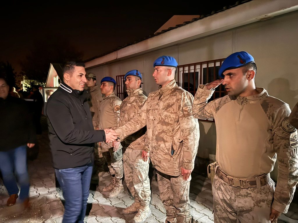 Suruç Kaymakamı yılbaşında görev başındaki personeli ziyaret etti