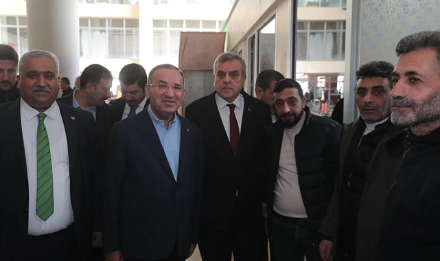 Tbmm Başkanvekili Bozdağ Ve Başkan Beyazgül’den Şehirlerarası Otobüs Terminali Esnafına Ziyaret