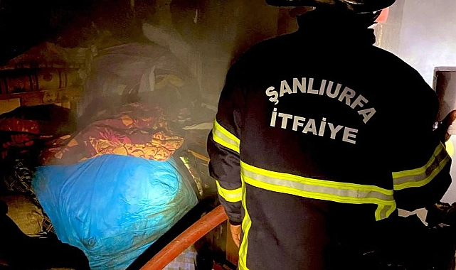 Urfa’nın ilçesinde mesken yangını! Eşyalar küle döndü!