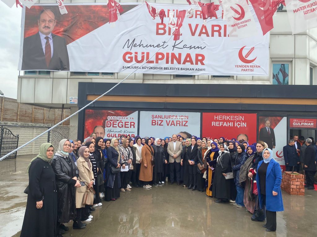 Yeniden Refah Partisi Şanlıurfa Büyükşehir Belediye Başkan Adayı Mehmet Kasım Gülpınar 8 Mart Dünya Kadınlar Günü münasebetiyle bir mesaj yayınladı