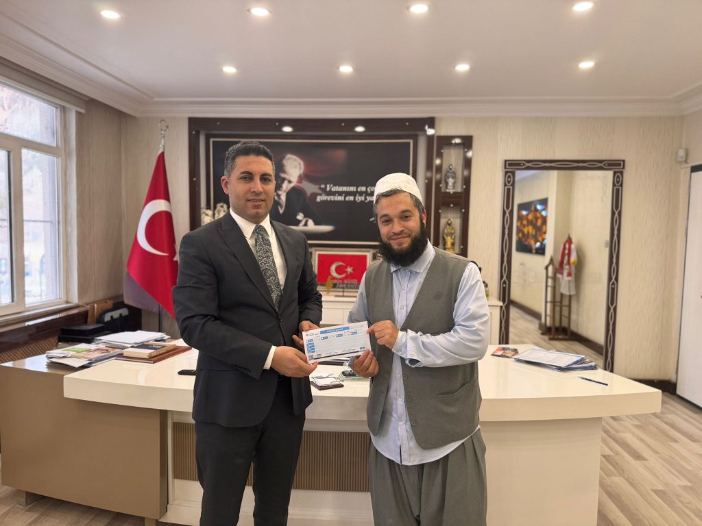 Kaymakam Güneş zekatını TDV’ye bağışladı