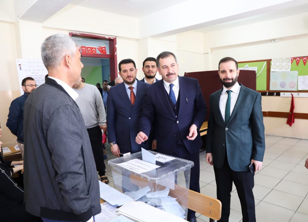 BAŞKAN BAYDİLLİ OYUNU KULLANDI