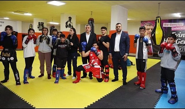 Ak Aday Beyazgül, Gençlerle Buluştu