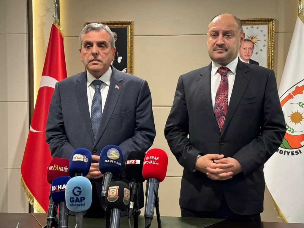 BAŞKAN MEHMET KASIM GÜLPINAR, GÖREVİ DEVRALDI