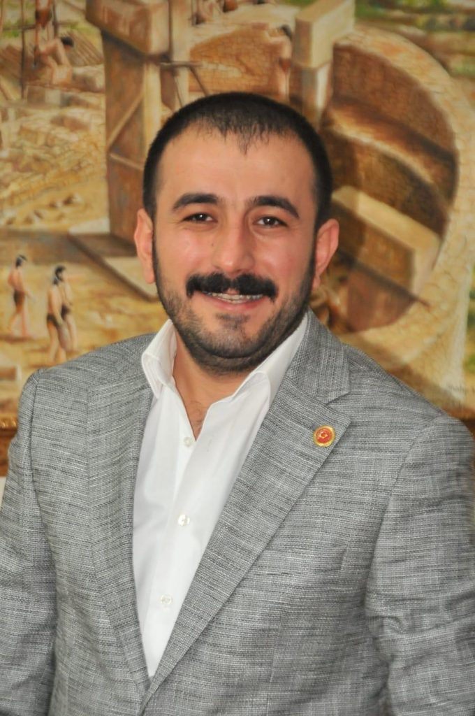 Hasan Özer Kadir Gecesi Dolayısıyla Bir Mesaj Yayınladı