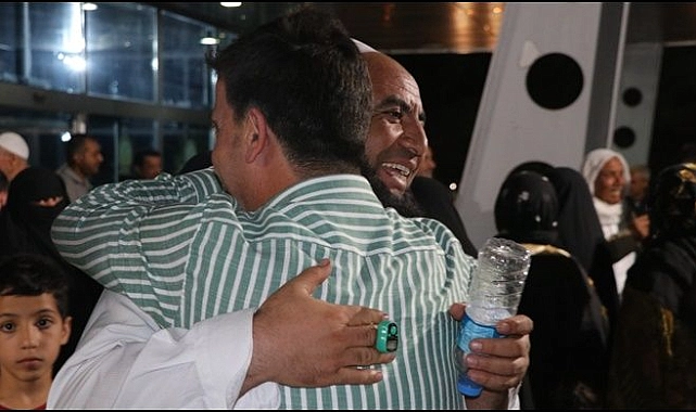 İlk Hac Kafilesi Dualarla Kutsal Topraklara Uğurlandı