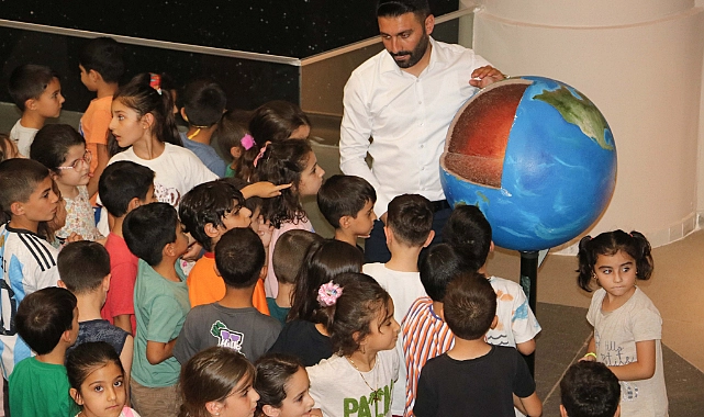 Battani Uzay ve Havacılık Bilim Merkezi Öğrencileri Bilimle Tanışıyor