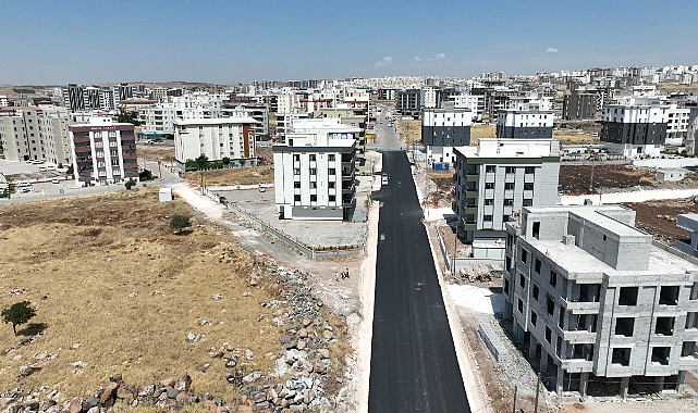 Büyükşehir’den Karaköprü’de Sıcak Asfalt Çalışmaları