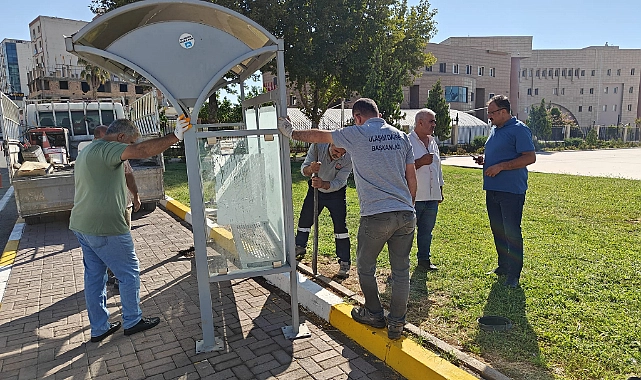 Büyükşehir’den Otobüs Duraklarında Yenileme Çalışması