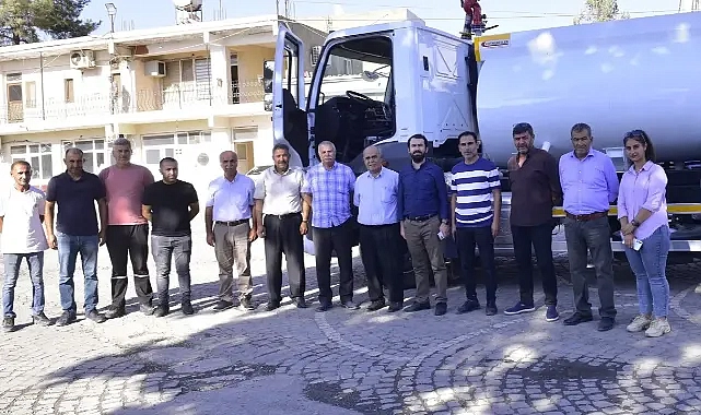 Urfa’daki belediyeye araç hibe edildi