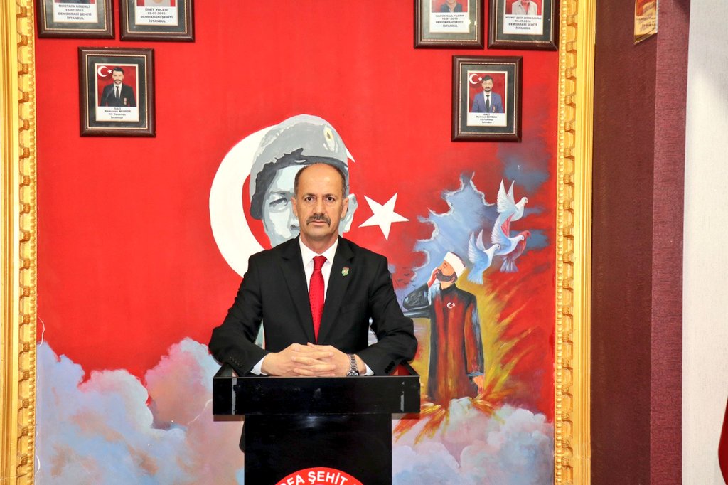 Yavuz Ordumuza büyük Zarar veren FETO Ölmüştür.