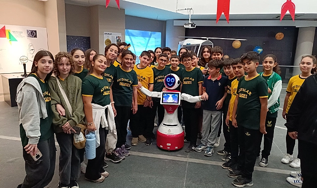 Aydınlar Koleji Öğrencileri Battani Uzay ve Havacılık Bilim Merkezini Ziyaret Ettiler