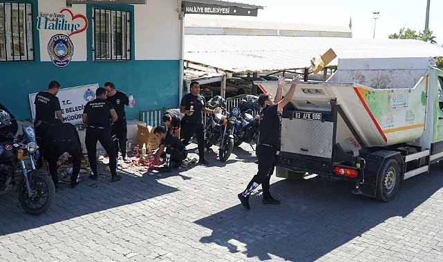 Haliliye Belediyesi, 2 Bin 100 Adet Tarihi Geçmiş Ürün İmha Etti