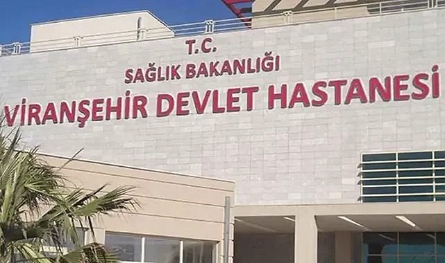Urfa’nın ilçesinde otomobil takla attı! Yaralılar var!