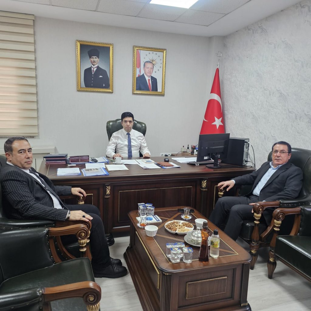 Ekonomi Uzmanı Yazar Mustafa Pakır ve Gazeteci Yazar Mehmet Emin Kuş’tan Ziyaret