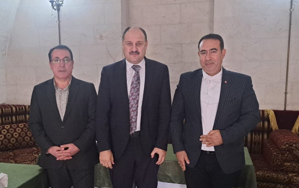 Ekonomi Uzmanı Yazar Mustafa Pakır ve Gazeteci-Yazar Mehmet Emin Kuş’tan Şanlıurfa Büyükşehir Belediye Başkanı Mehmet Kasım Gülpınar’a Ziyaret