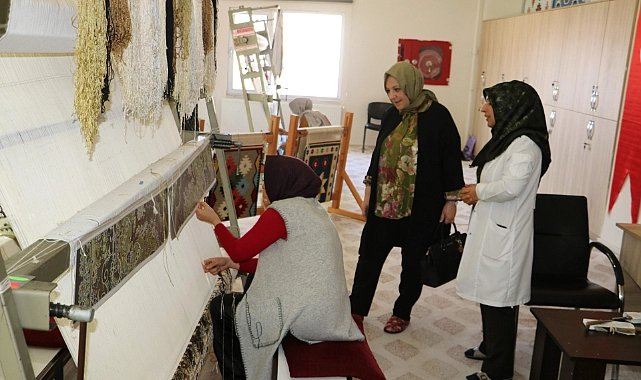 Karaköprü’de kadınlar hem öğreniyor hem üretiyor!