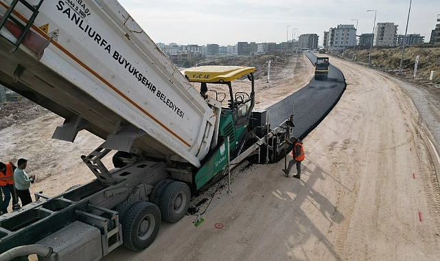 Şanlıurfa Büyükşehir Belediyesi Batıkent Mahallesinde Asfalt Çalışmalarına Başladı