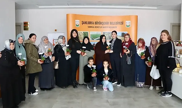 Şanlıurfa Büyükşehir Belediyesi’nden Emeklilere “Süs Bitkisi Yetiştiriciliği” Eğitimi