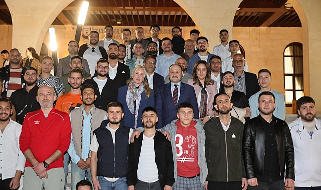 Başkan Gülpınar, Bağımlılıkla Mücadeleyi Kazanan Gençlerle İftarda Buluştu