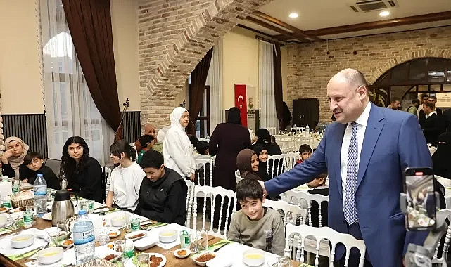 Başkan Gülpınar, Yetimlerle İftar Açtı