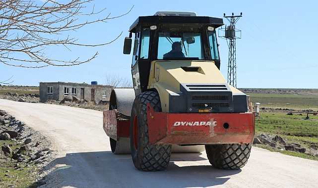 Hilvan’da Yol Çalışmaları Tüm Hızıyla Devam Ediyor
