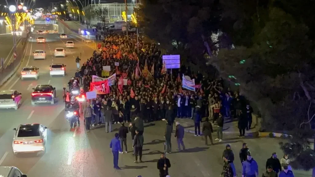 Şanlıurfa’da İmamoğlu’na destek yürüyüşü!