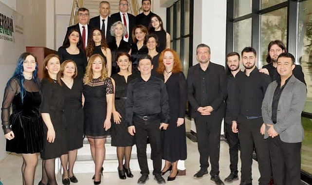 Tıp Fakültesi korosundan Tıp Bayramı özel konseri