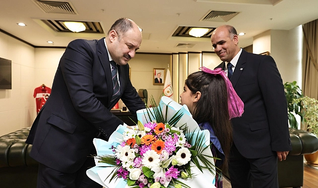 Başkan Gülpınar, öğrencileri makamında ağırladı
