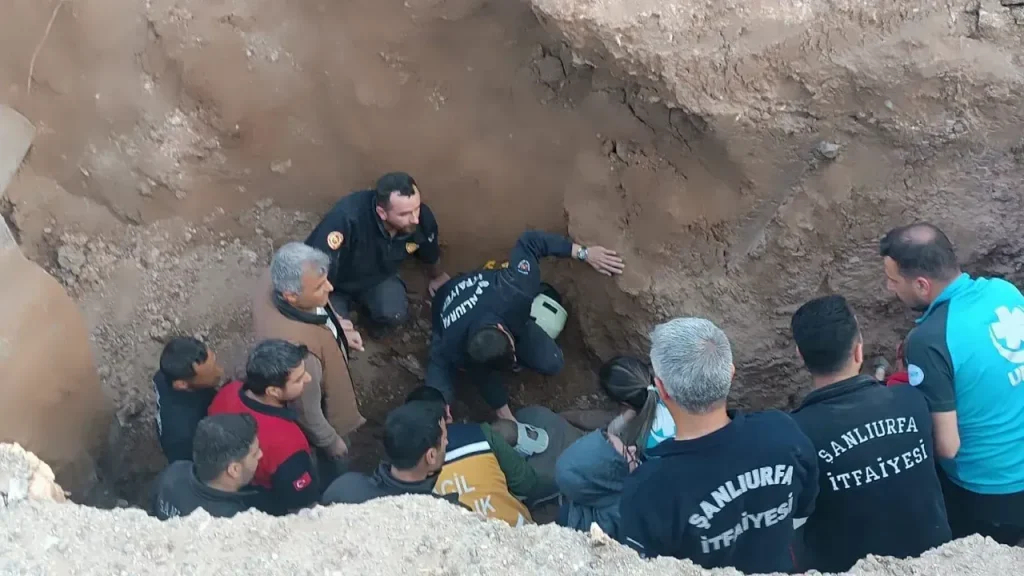Şanlıurfa’da göçük altında kalan işçilerden 3’ü çıkarıldı!