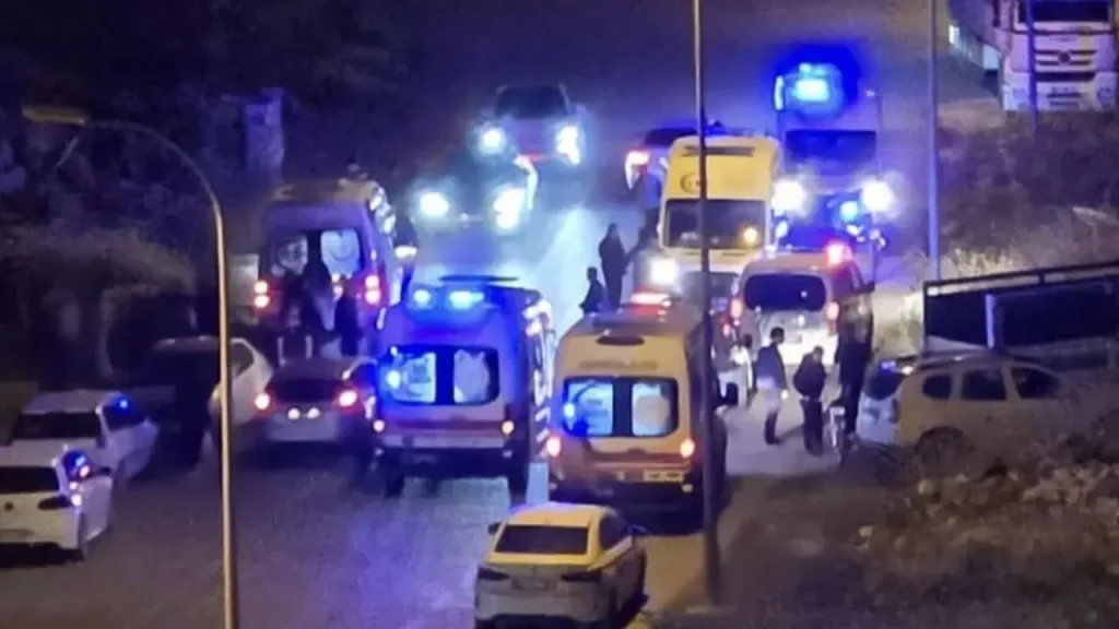 Urfa’da bıçaklı kavga! Çok sayıda yaralı var!